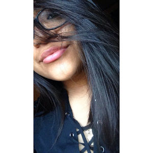 Meet your Posher, Edith